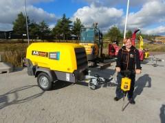 Kompressor på vagn samt bergborr